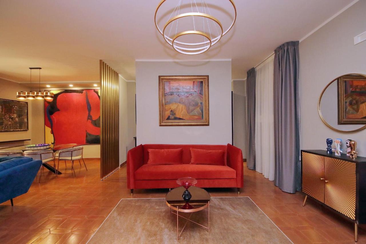 Luxury Di San Giacomo Apartment Рим Екстериор снимка