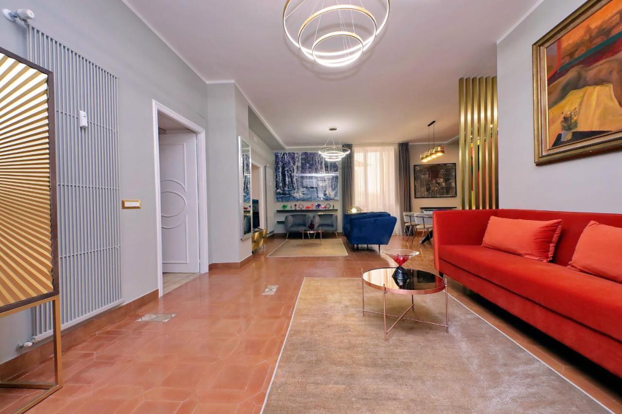 Luxury Di San Giacomo Apartment Рим Екстериор снимка