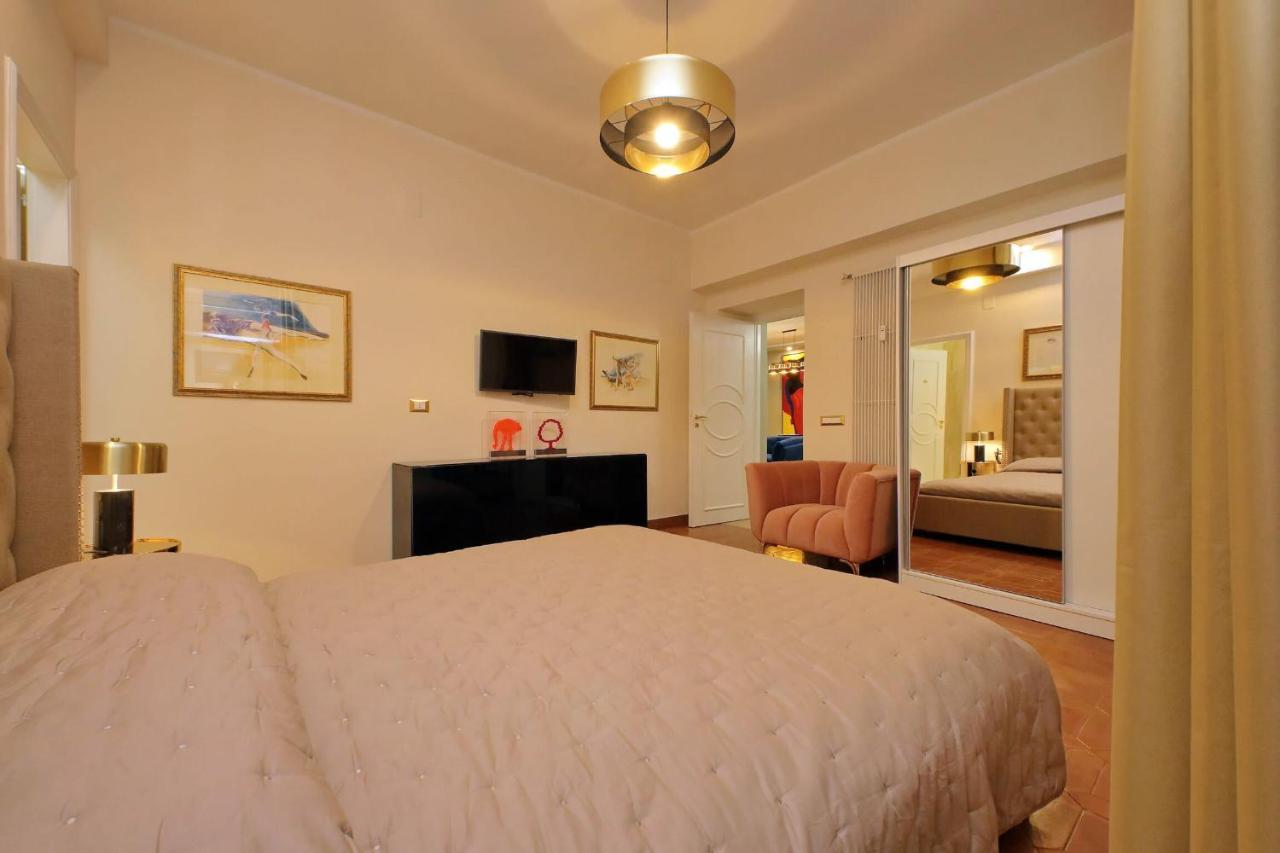 Luxury Di San Giacomo Apartment Рим Екстериор снимка
